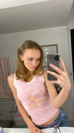 Lily Rose Depp (1).jpg